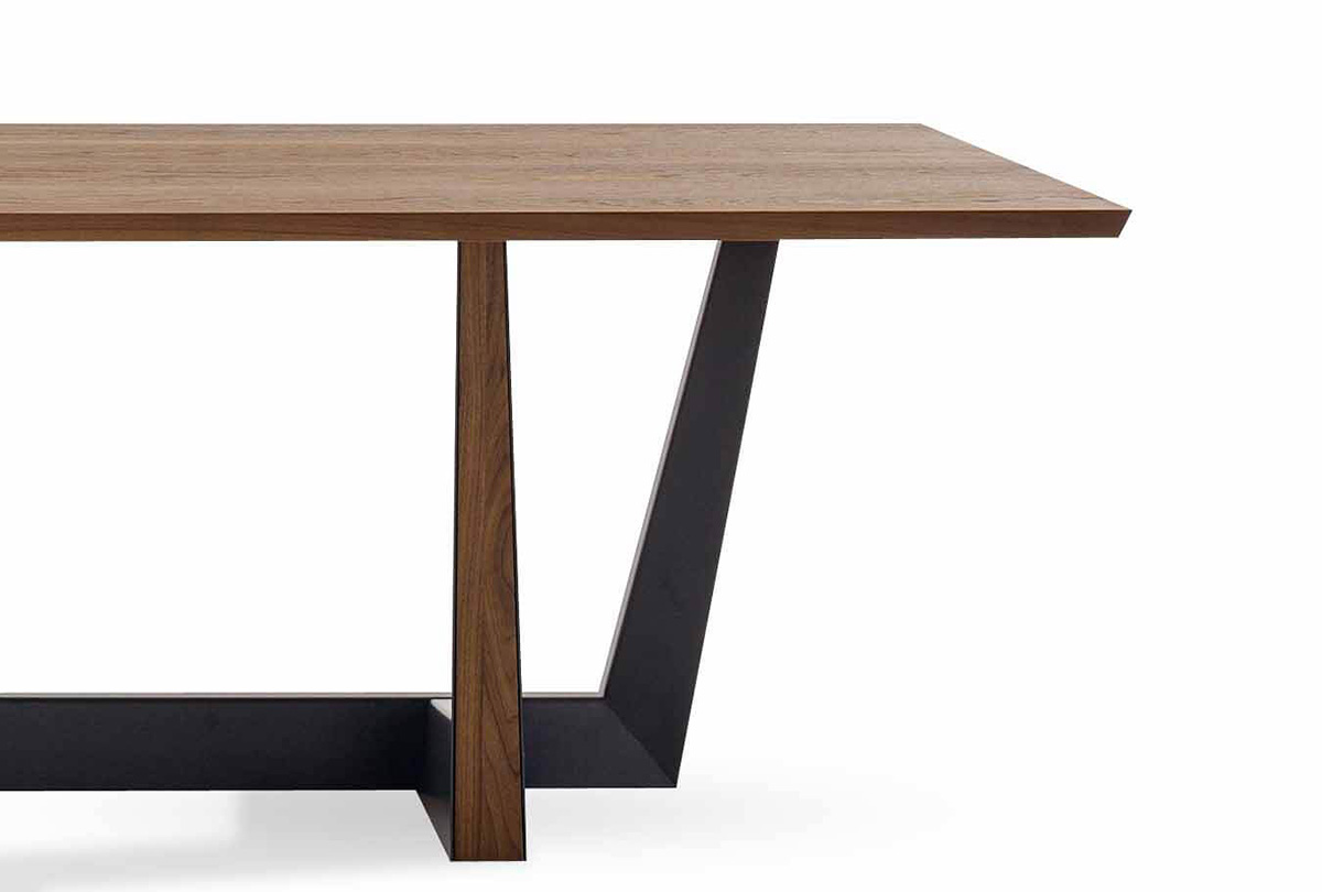 Art Bonaldo Dining Table