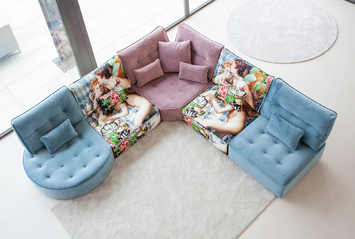 Arianne-love by simplysofas.in