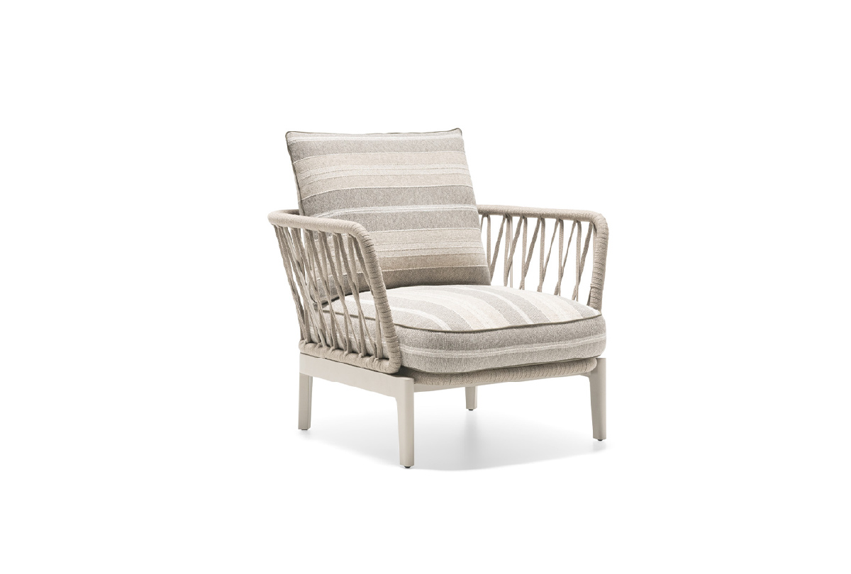 Chelsea-outdoor-armchair by simplysofas.in